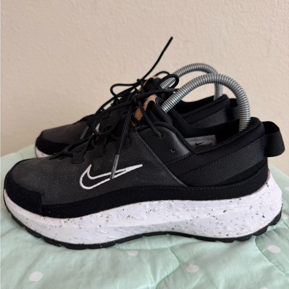 Nike Crater Remixa Women’s Sneakers size 7.5